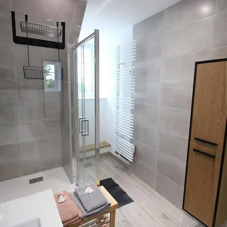 Maison De Caractere Renovee Avec Jardin, Terrasse, Cheminee Et Equipements Modernes Au Coeur De La Chataigneraie - Fr-1-742-555 Dom wakacyjny Lapeyrugue