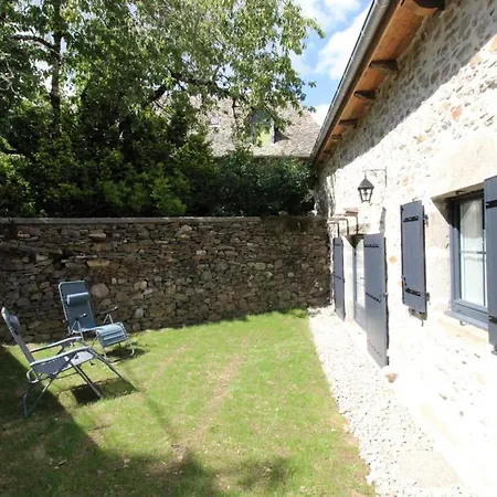 Maison De Caractere Renovee Avec Jardin, Terrasse, Cheminee Et Equipements Modernes Au Coeur De La Chataigneraie - Fr-1-742-555 Holiday home Lapeyrugue