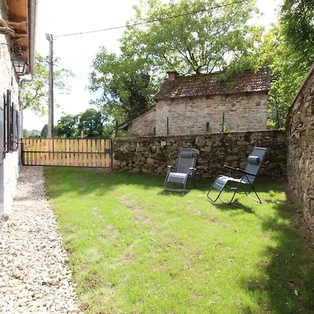 Holiday home Maison De Caractere Renovee Avec Jardin, Terrasse, Cheminee Et Equipements Modernes Au Coeur De La Chataigneraie - Fr-1-742-555 Lapeyrugue